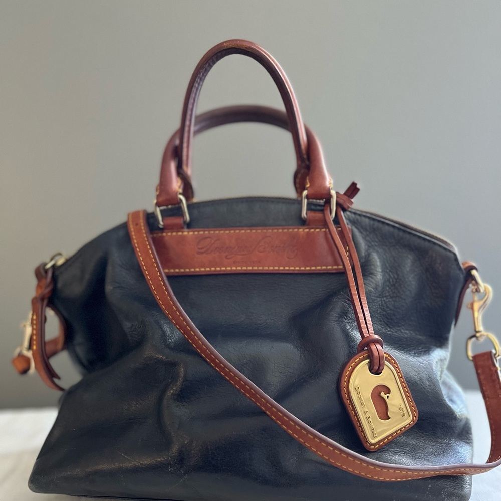 *VINTAGE ALERT* Dooney & Bourke Florentine Vachetta Leather Satchel - Dark Blue